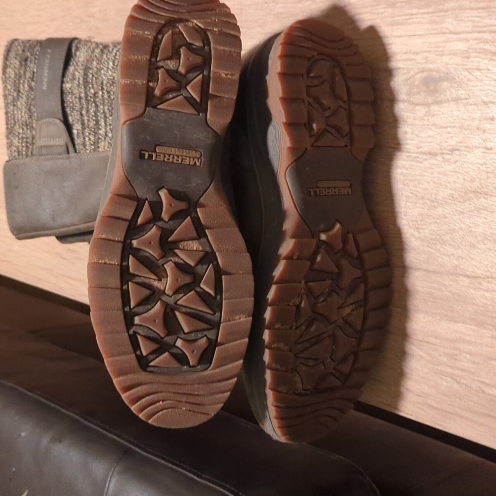 Merrell boots - Picture 4 of 4